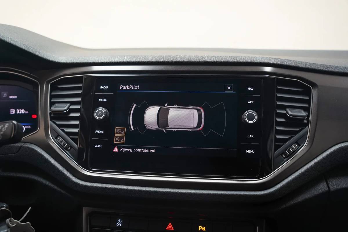 Volkswagen T-Roc Volkswagen T-Roc 1.0 TSI Style Business [ Adapt. Cruise Clima LED ]