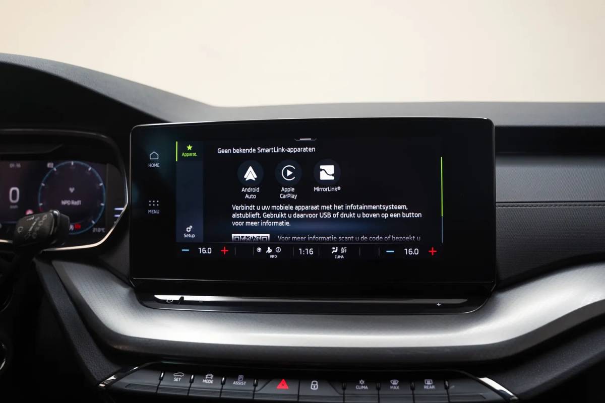 Škoda Octavia Skoda Octavia Combi 1.0 e-TSI Business Edition [ Apple CarPlay Cruise Control DAB+ ]