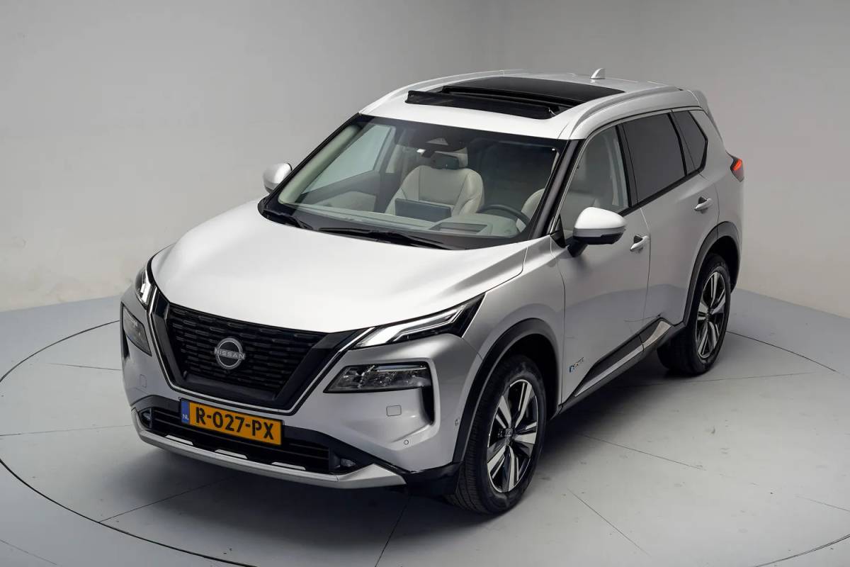 Nissan X-Trail Nissan X-trail 1,5 e-4orce Tekna 4WD Aut. [ Navi Apple/Android Adapt. cruise Panoramadak ]