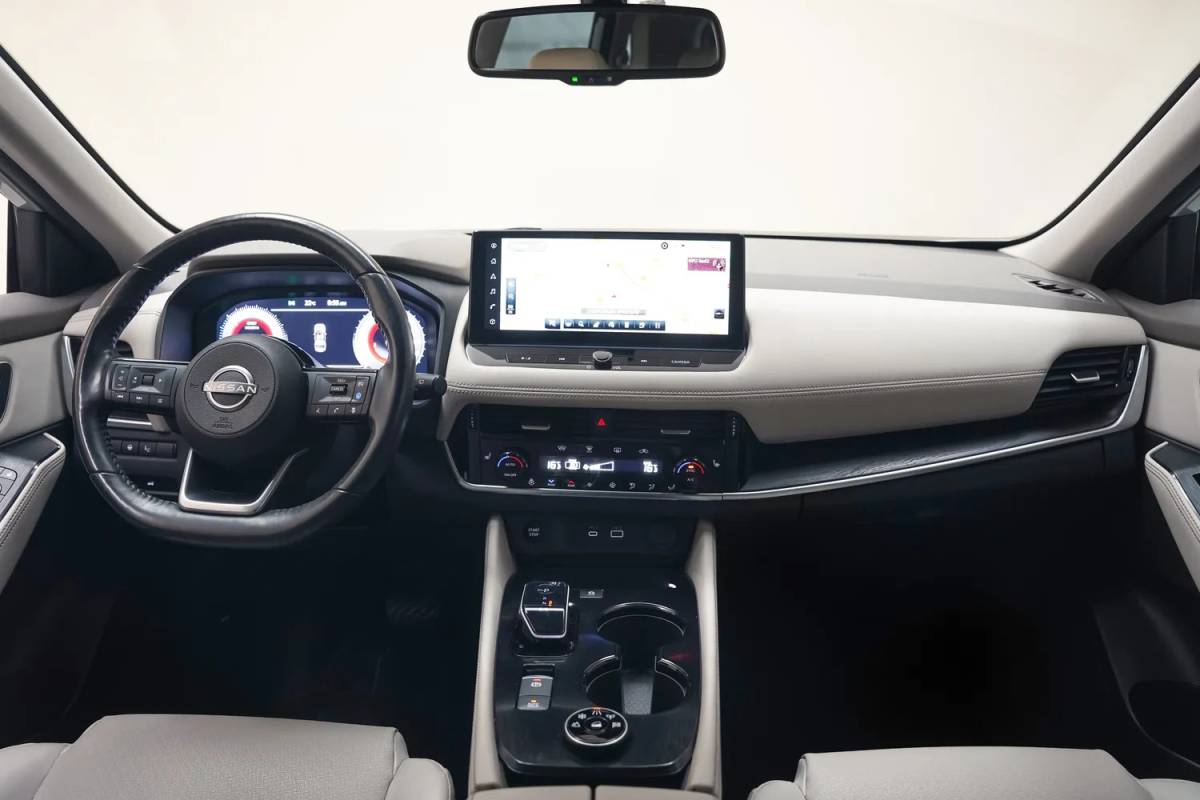 Nissan X-Trail Nissan X-trail 1,5 e-4orce Tekna 4WD Aut. [ Navi Apple/Android Adapt. cruise Panoramadak ]