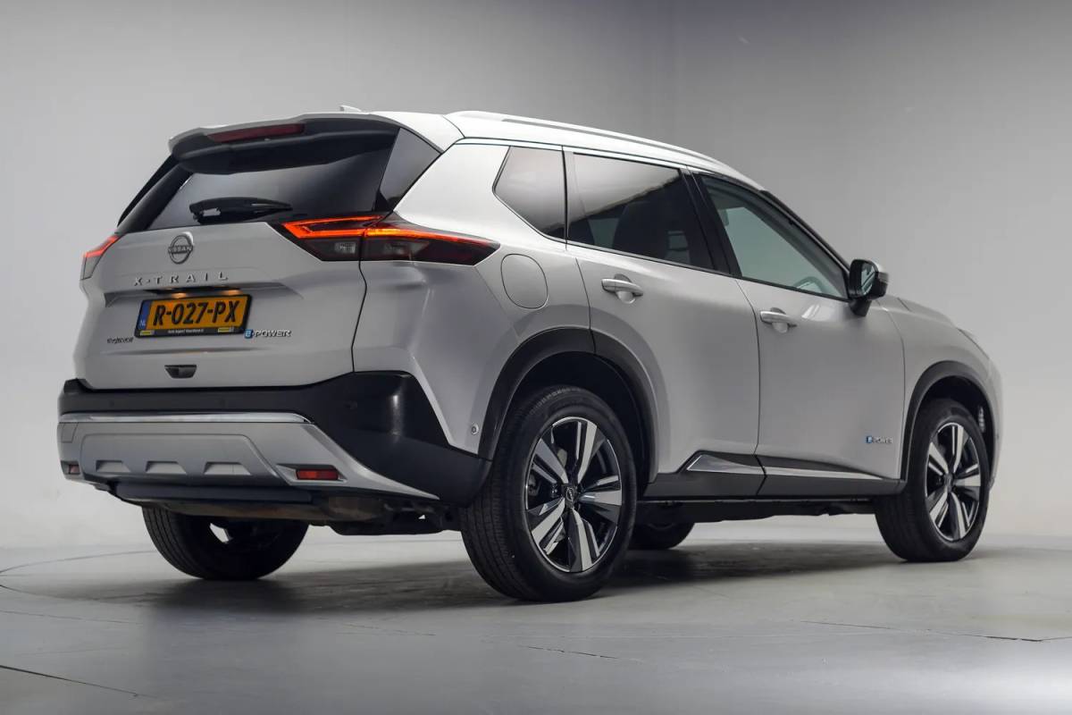 Nissan X-Trail Nissan X-trail 1,5 e-4orce Tekna 4WD Aut. [ Navi Apple/Android Adapt. cruise Panoramadak ]