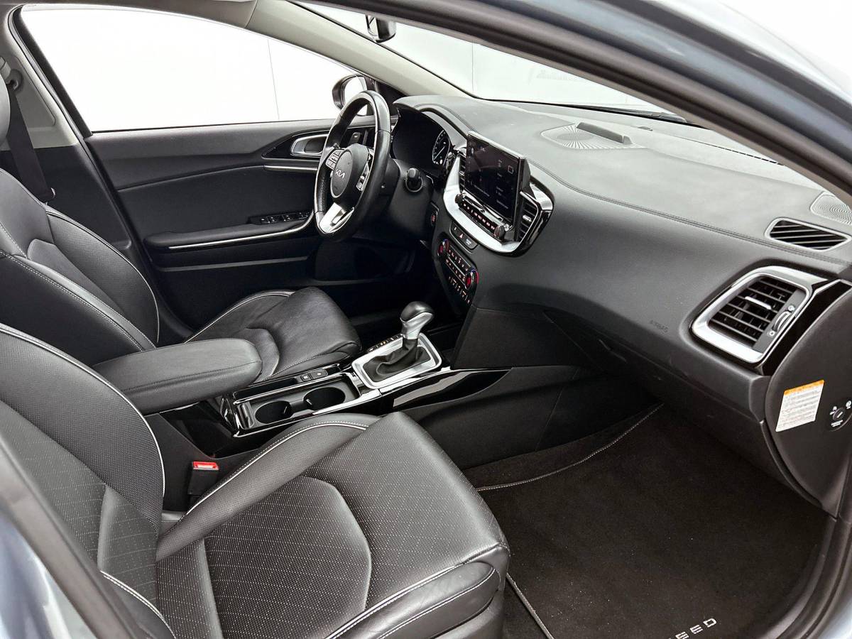 Kia XCeed Kia XCeed 1.6 GDi PHEV ExecutiveLine PANO | LEER | CAMERA | AD-CRUISE