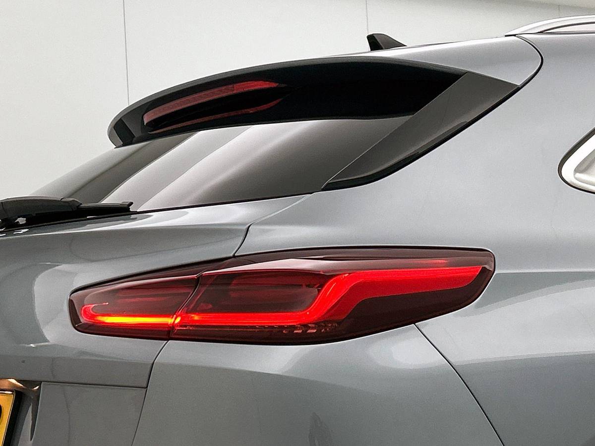 Kia XCeed Kia XCeed 1.6 GDi PHEV ExecutiveLine PANO | LEER | CAMERA | AD-CRUISE