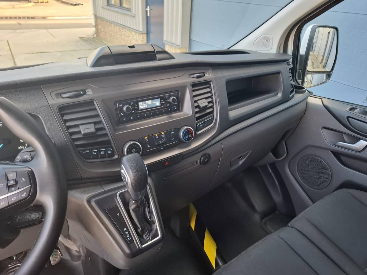 Ford Transit Custom Ford Transit Custom 300 2.0 TDCI L2H1 Trend AUTOMAAT / CRUISE CONTROLE / AIRCO / 3 ZITS