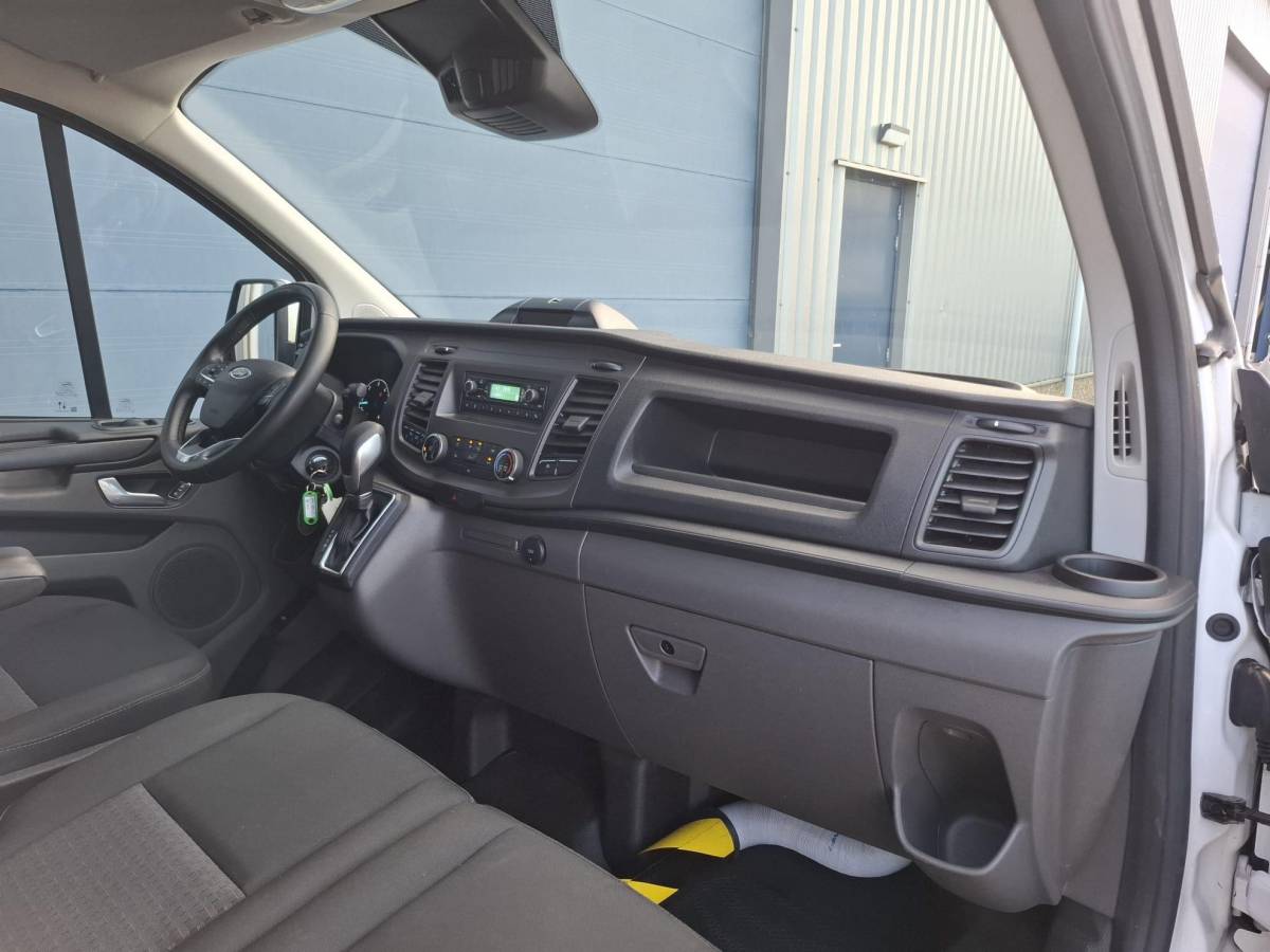 Ford Transit Custom Ford Transit Custom 300 2.0 TDCI L2H1 Trend AUTOMAAT / CRUISE CONTROLE / AIRCO / 3 ZITS