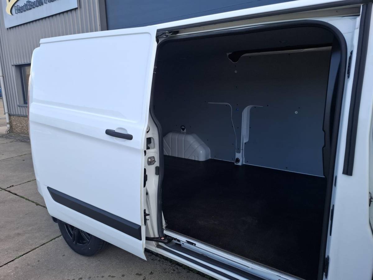 Ford Transit Custom Ford Transit Custom 300 2.0 TDCI L2H1 Trend AUTOMAAT / CRUISE CONTROLE / AIRCO / 3 ZITS