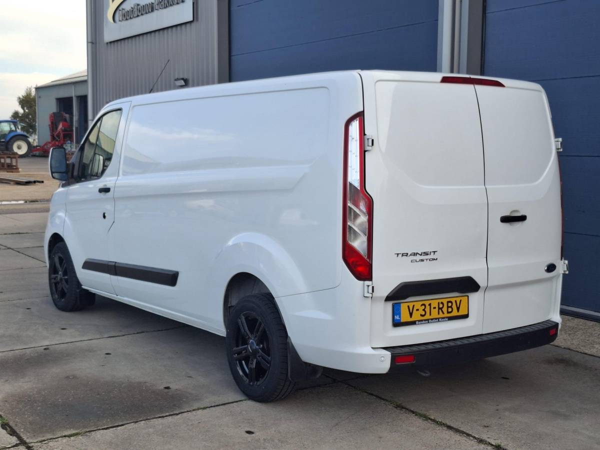 Ford Transit Custom Ford Transit Custom 300 2.0 TDCI L2H1 Trend AUTOMAAT / CRUISE CONTROLE / AIRCO / 3 ZITS