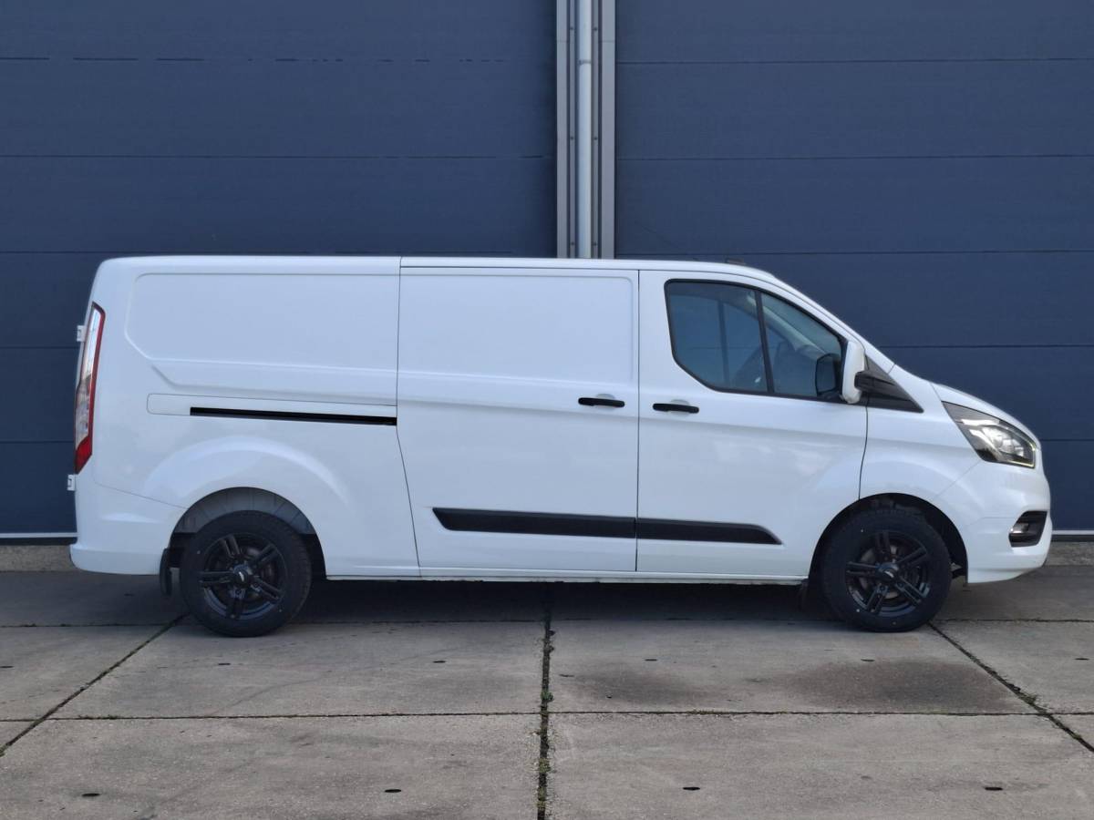 Ford Transit Custom Ford Transit Custom 300 2.0 TDCI L2H1 Trend AUTOMAAT / CRUISE CONTROLE / AIRCO / 3 ZITS