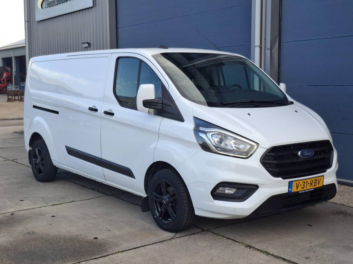 Ford Transit Custom Ford Transit Custom 300 2.0 TDCI L2H1 Trend AUTOMAAT / CRUISE CONTROLE / AIRCO / 3 ZITS