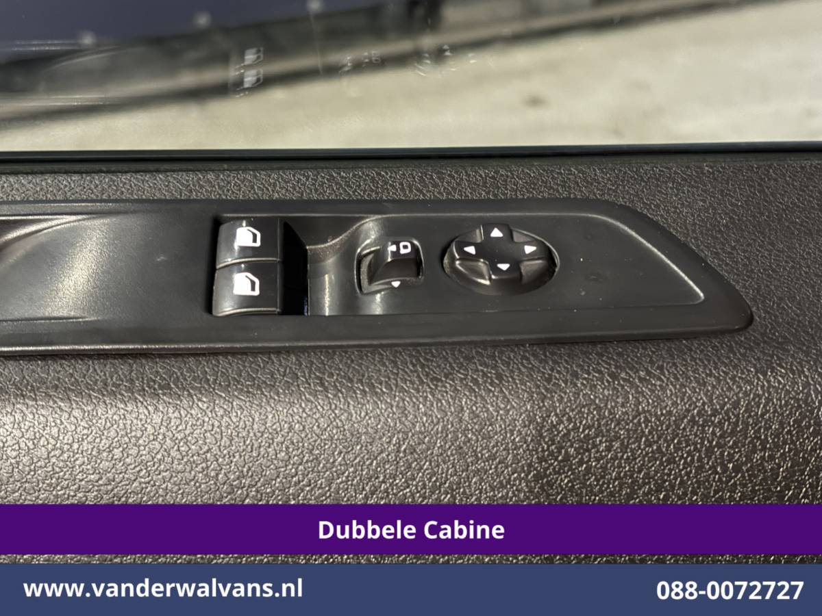 Peugeot Expert Peugeot Expert 2.0 BlueHDI 177pk Automaat L3H1 Dubbele Cabine Sport Euro6 Airco | 5-Zits | Camera | Navigatie | Apple Carplay | Xenon | 2x Zijdeur Cruisecontrol, Android Auto, LM Velgen, Dakrails, Sidebars, Spoiler, Elektrische Stoelbediening, Bumperkit, leder, Parkeersensoren, Achterklep