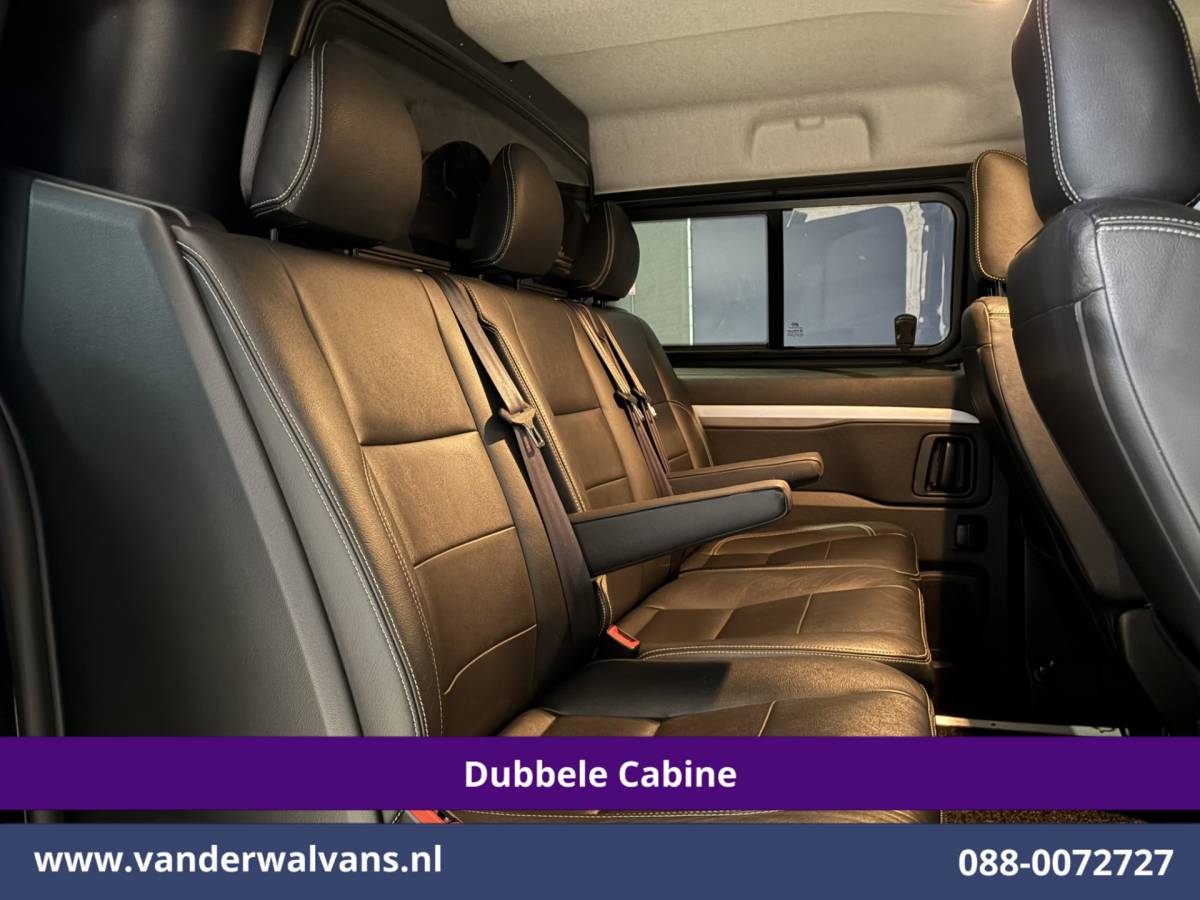 Peugeot Expert Peugeot Expert 2.0 BlueHDI 177pk Automaat L3H1 Dubbele Cabine Sport Euro6 Airco | 5-Zits | Camera | Navigatie | Apple Carplay | Xenon | 2x Zijdeur Cruisecontrol, Android Auto, LM Velgen, Dakrails, Sidebars, Spoiler, Elektrische Stoelbediening, Bumperkit, leder, Parkeersensoren, Achterklep