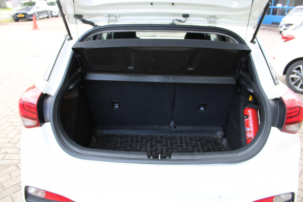 Hyundai i20 Hyundai i20 1.0 T-GDI Comfort AUTOMAAT! “RIJKLAARPRIJS”