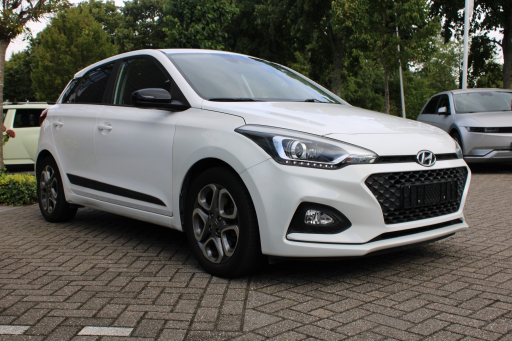 Hyundai i20 Hyundai i20 1.0 T-GDI Comfort AUTOMAAT! “RIJKLAARPRIJS”
