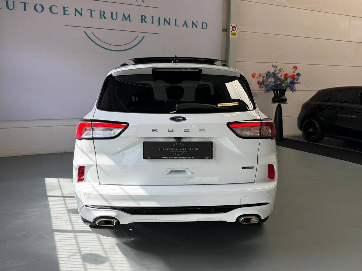 Ford Kuga Ford KUGA 2.5 PHEV ST-Line X, Automaat, Panoramadak, Stoel/Stuur verwarming, Navi, Camera, Carplay
