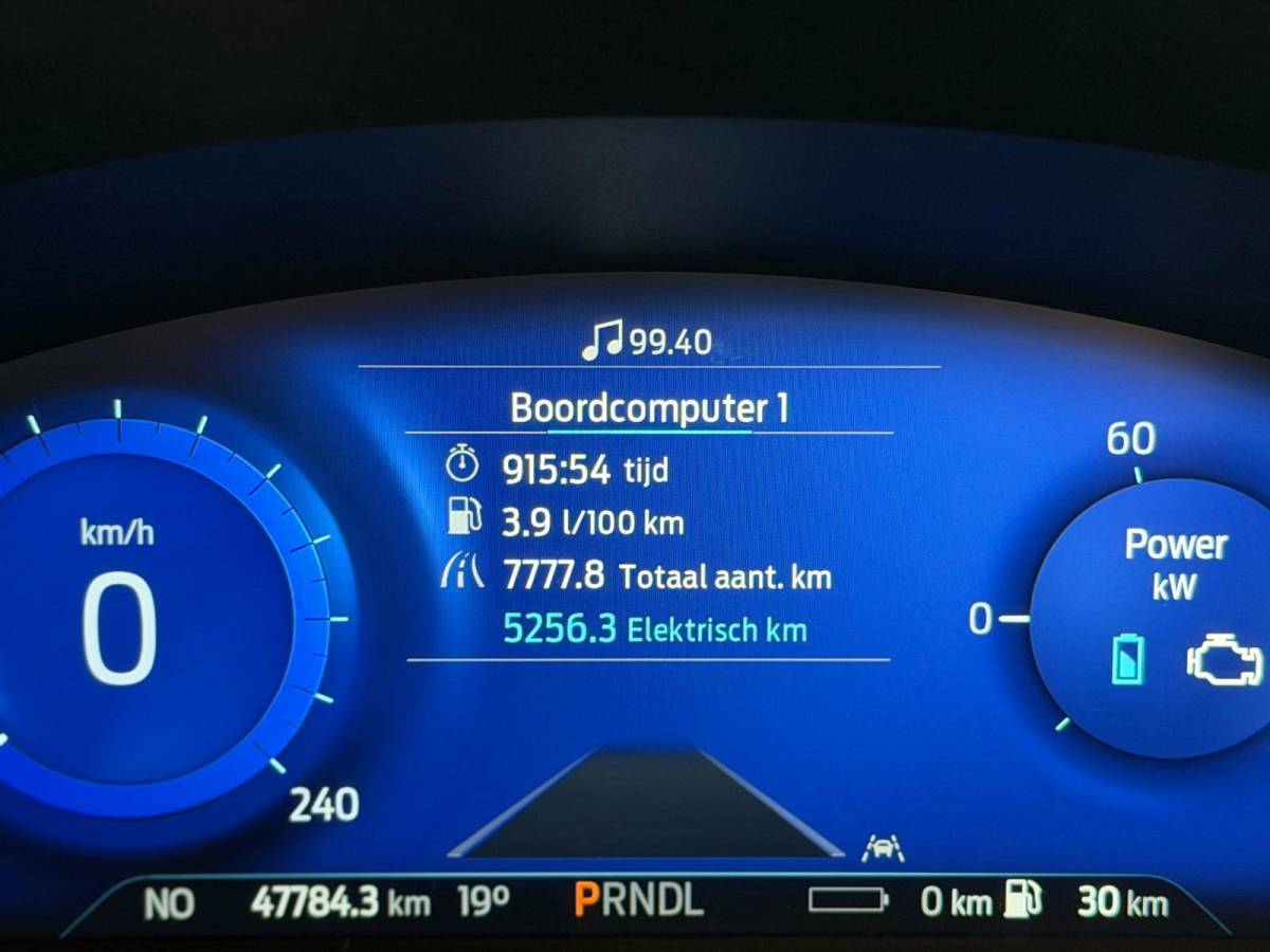 Ford Kuga Ford KUGA 2.5 PHEV ST-Line X, Automaat, Panoramadak, Stoel/Stuur verwarming, Navi, Camera, Carplay