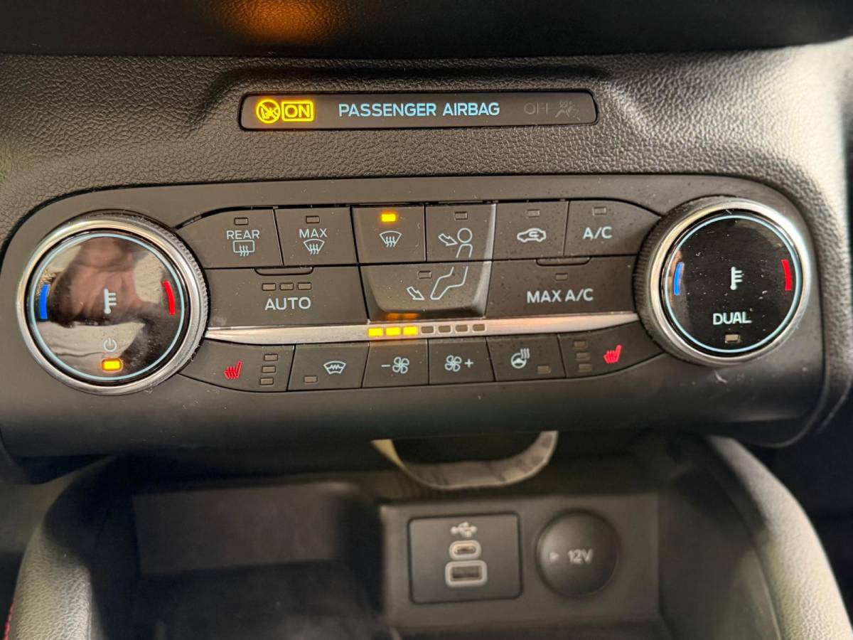 Ford Kuga Ford KUGA 2.5 PHEV ST-Line X, Automaat, Panoramadak, Stoel/Stuur verwarming, Navi, Camera, Carplay