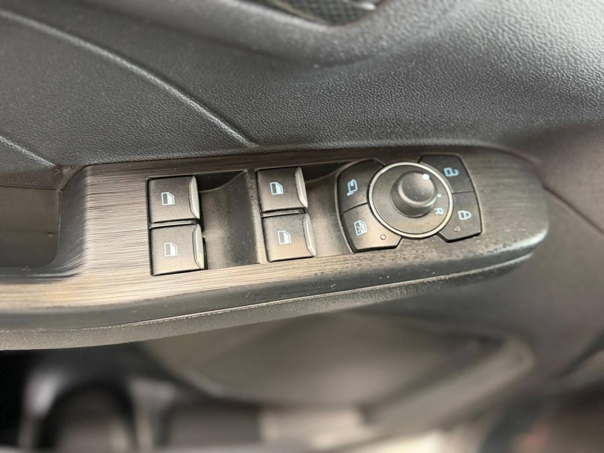Ford Kuga Ford KUGA 2.5 PHEV ST-Line X, Automaat, Panoramadak, Stoel/Stuur verwarming, Navi, Camera, Carplay