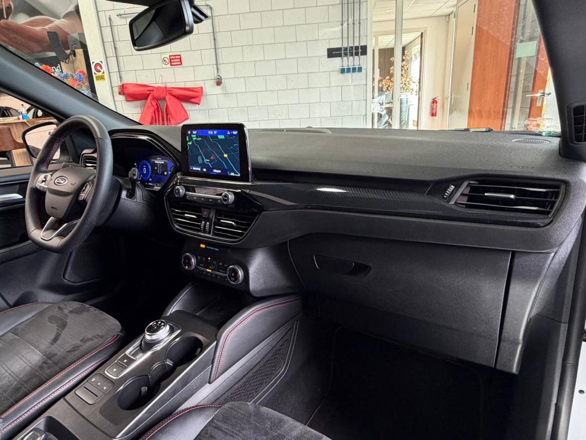 Ford Kuga Ford KUGA 2.5 PHEV ST-Line X, Automaat, Panoramadak, Stoel/Stuur verwarming, Navi, Camera, Carplay