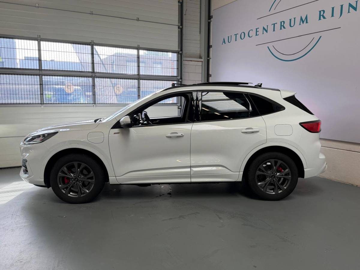 Ford Kuga Ford KUGA 2.5 PHEV ST-Line X, Automaat, Panoramadak, Stoel/Stuur verwarming, Navi, Camera, Carplay