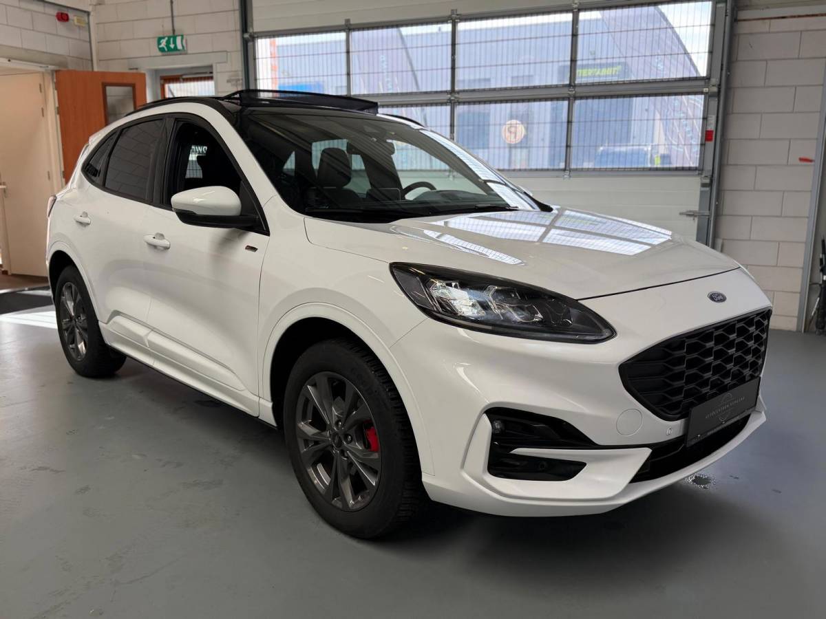 Ford Kuga Ford KUGA 2.5 PHEV ST-Line X, Automaat, Panoramadak, Stoel/Stuur verwarming, Navi, Camera, Carplay