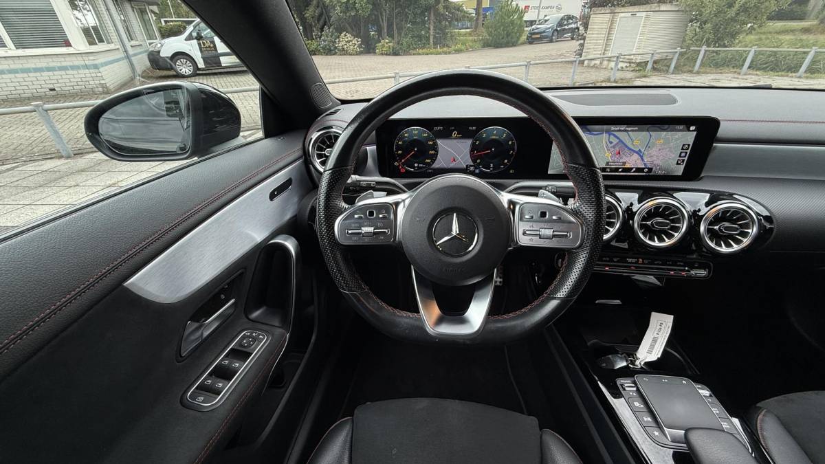 Mercedes-Benz CLA Mercedes-Benz CLA-klasse Shooting Brake 180Aut. Bus. Solution AMG Sport | Sfeer | Mood Light |