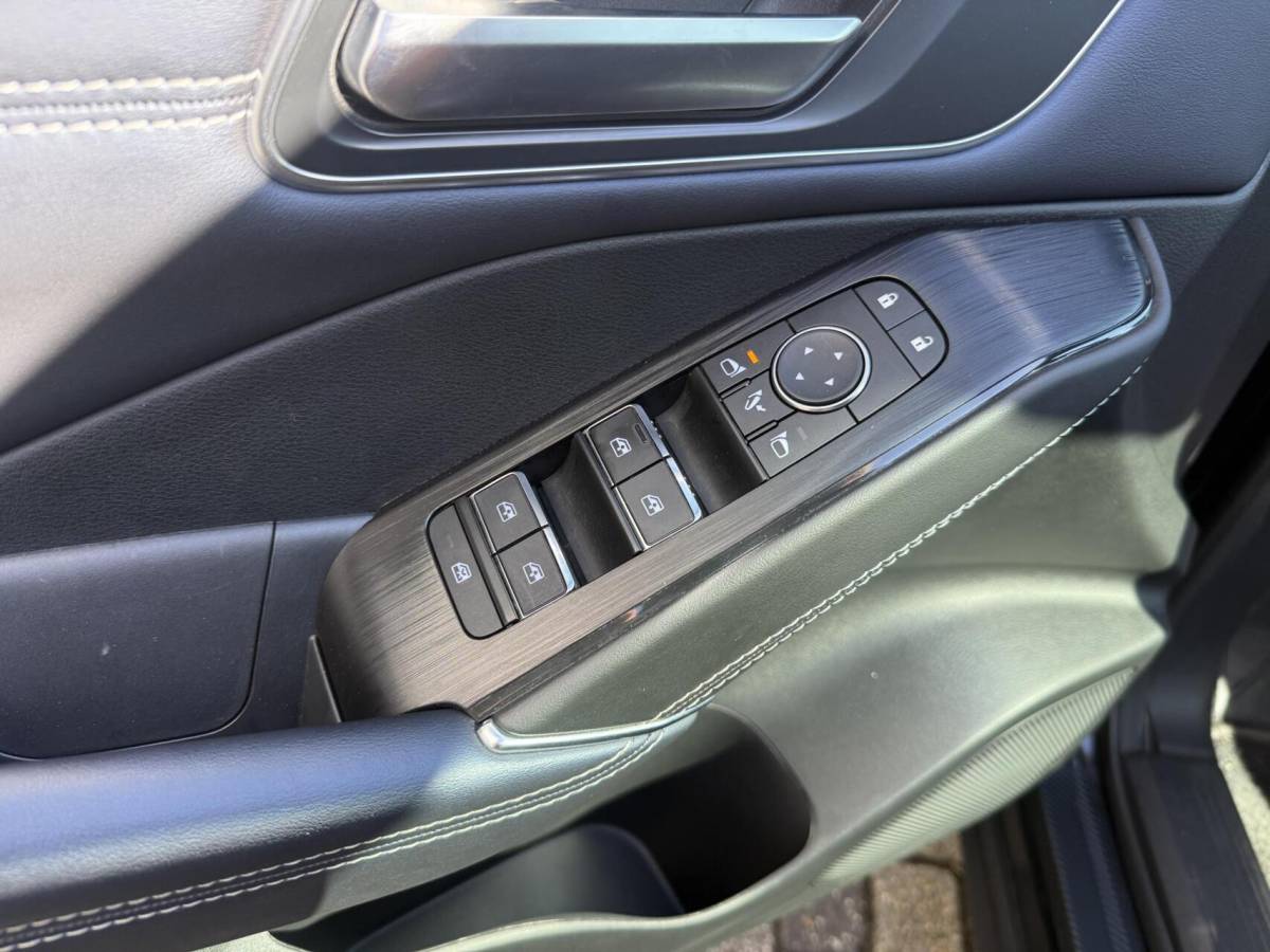 Nissan QASHQAI Nissan Qashqai 1.5 e-Power Tekna PANO adaptive cruis HEAD UP