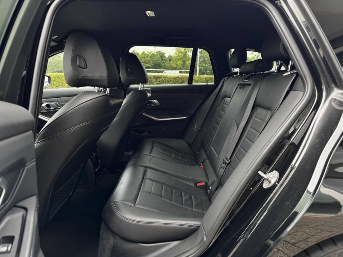 BMW 3 Serie BMW 3-serie Touring 330e xDrive|MSport|Leder|Sfeerve|19″|BTW