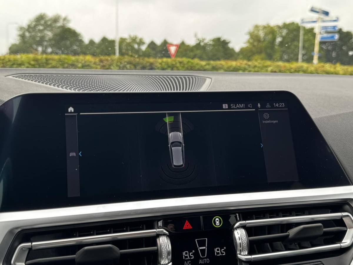 BMW 3 Serie BMW 3-serie Touring 330e xDrive|MSport|Leder|Sfeerve|19″|BTW