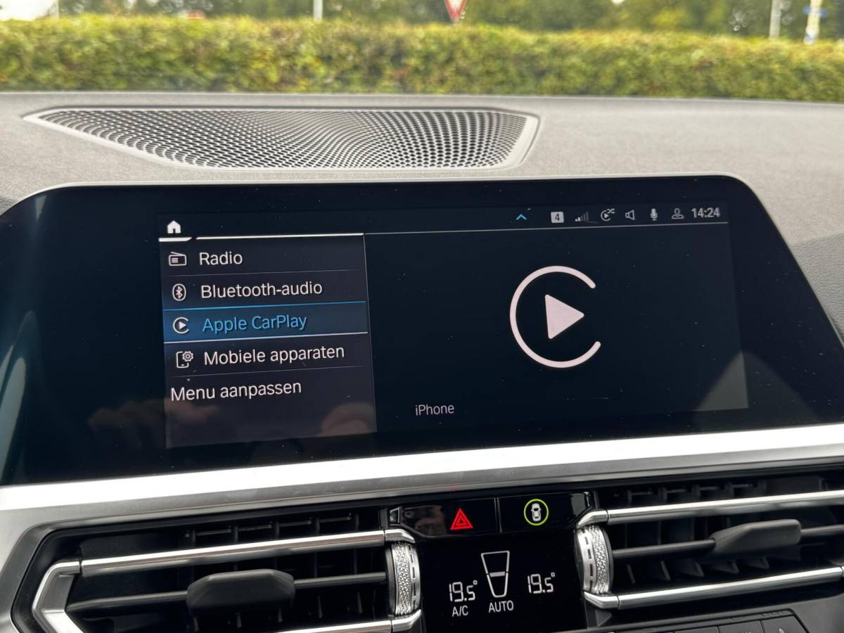 BMW 3 Serie BMW 3-serie Touring 330e xDrive|MSport|Leder|Sfeerve|19″|BTW