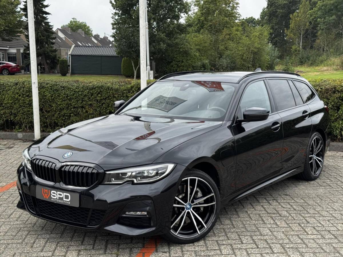 BMW 3 Serie BMW 3-serie Touring 330e xDrive|MSport|Leder|Sfeerve|19″|BTW