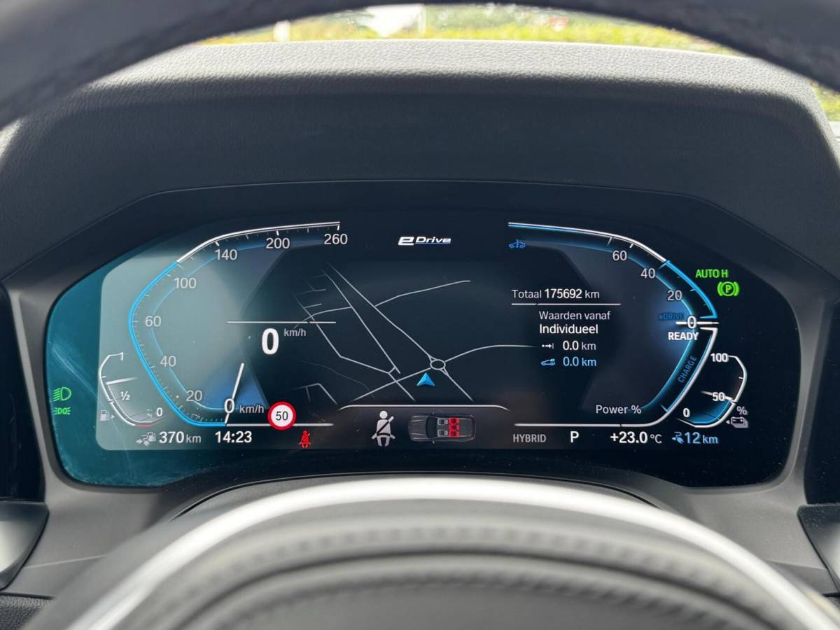 BMW 3 Serie BMW 3-serie Touring 330e xDrive|MSport|Leder|Sfeerve|19″|BTW