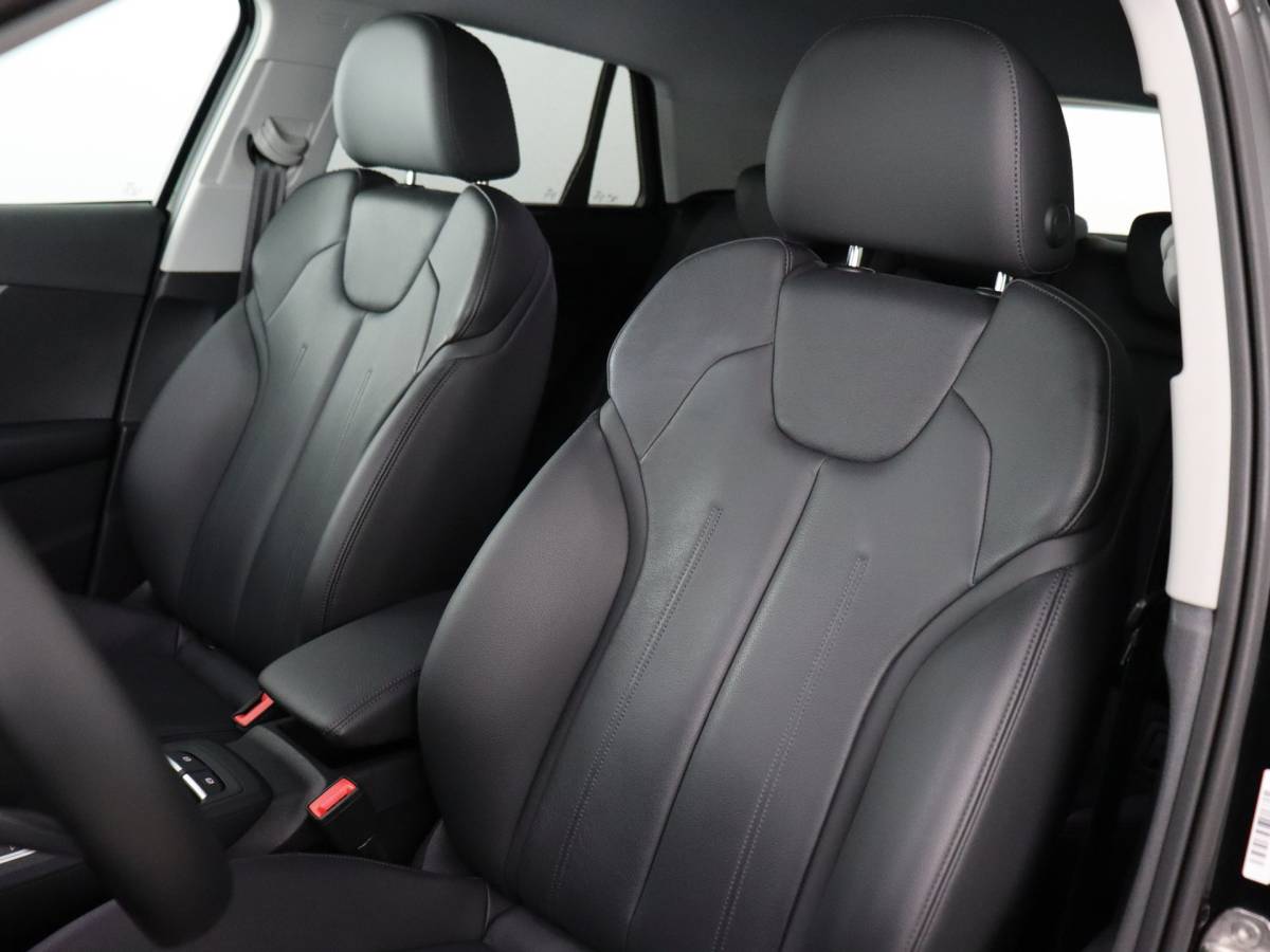 Audi Q2 Audi Q2 35 TFSI S Edition (Afn. Trekhaak / Camera / ACC / Leder / Carplay)