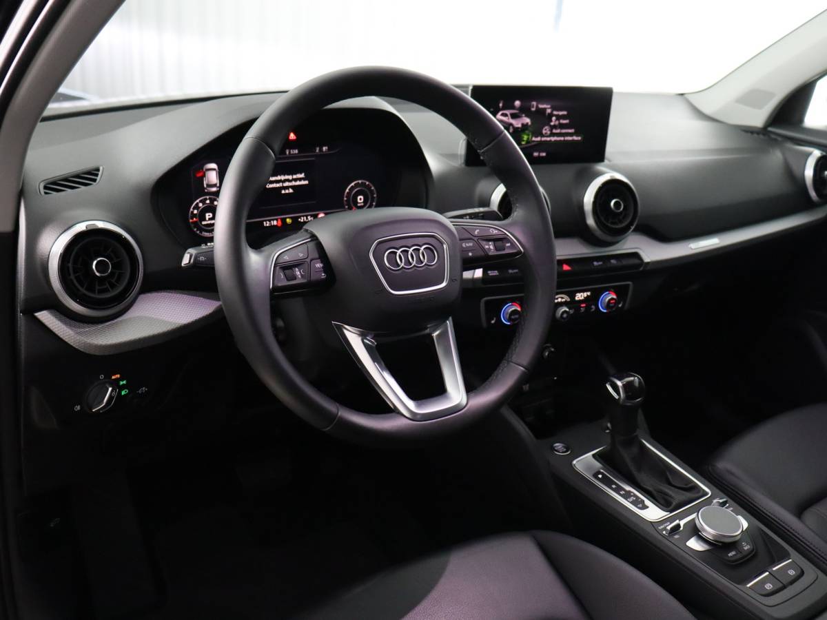 Audi Q2 Audi Q2 35 TFSI S Edition (Afn. Trekhaak / Camera / ACC / Leder / Carplay)