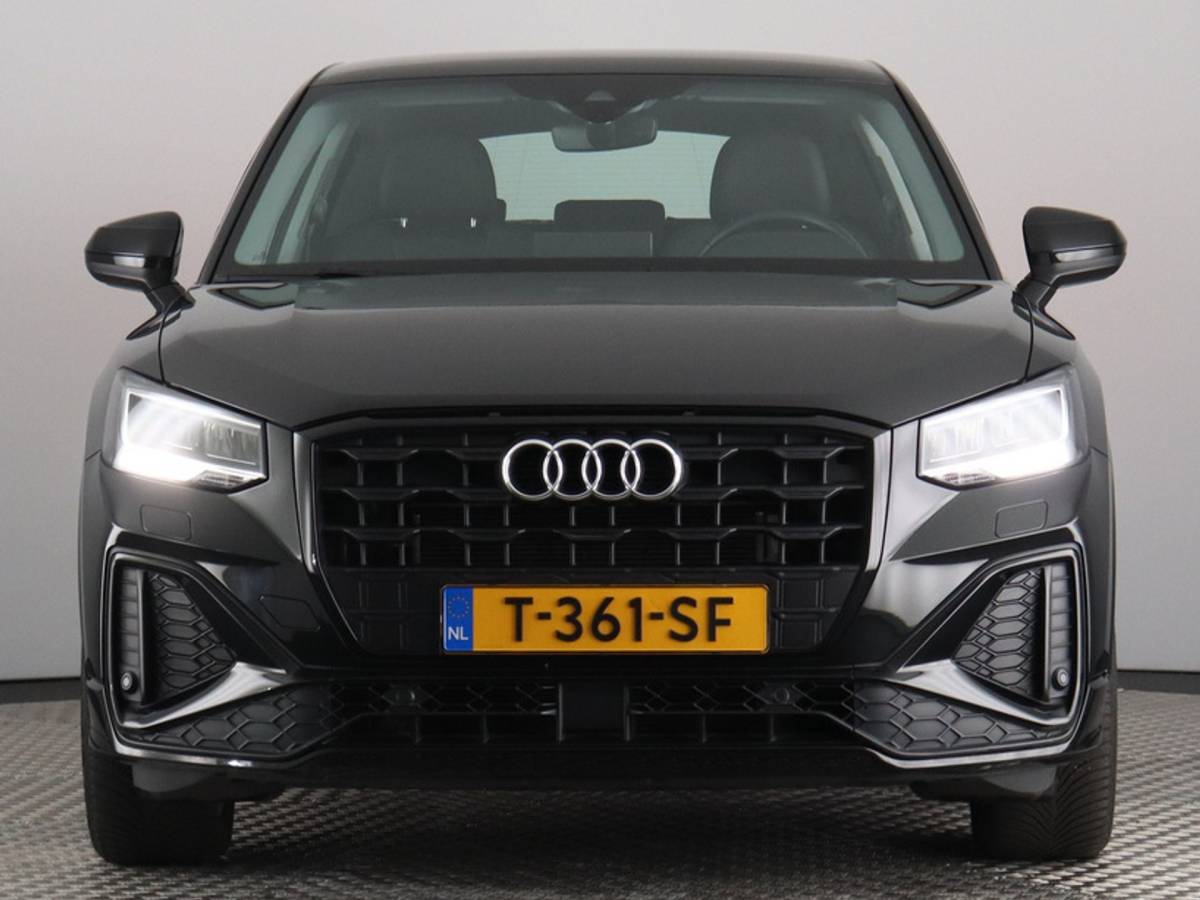 Audi Q2 Audi Q2 35 TFSI S Edition (Afn. Trekhaak / Camera / ACC / Leder / Carplay)