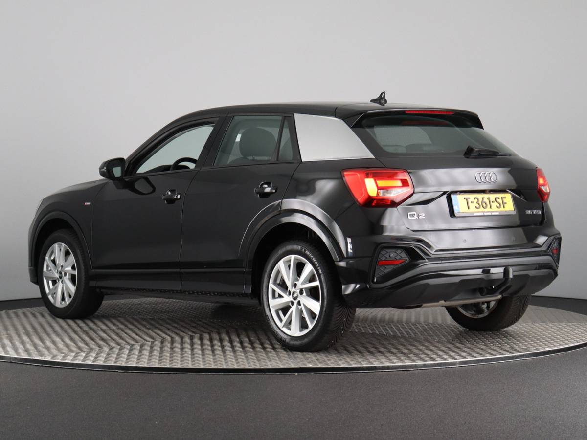 Audi Q2 Audi Q2 35 TFSI S Edition (Afn. Trekhaak / Camera / ACC / Leder / Carplay)