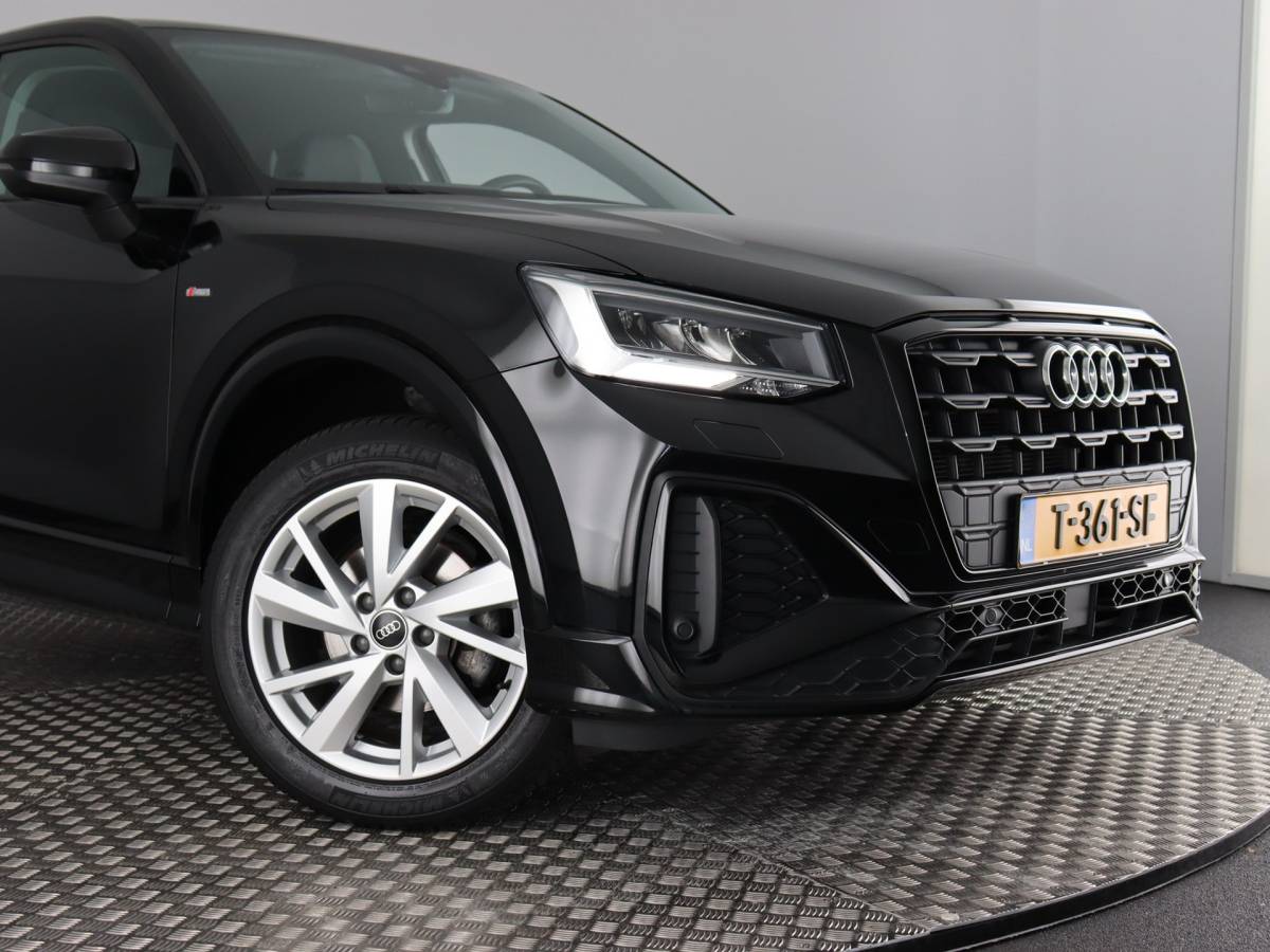 Audi Q2 Audi Q2 35 TFSI S Edition (Afn. Trekhaak / Camera / ACC / Leder / Carplay)