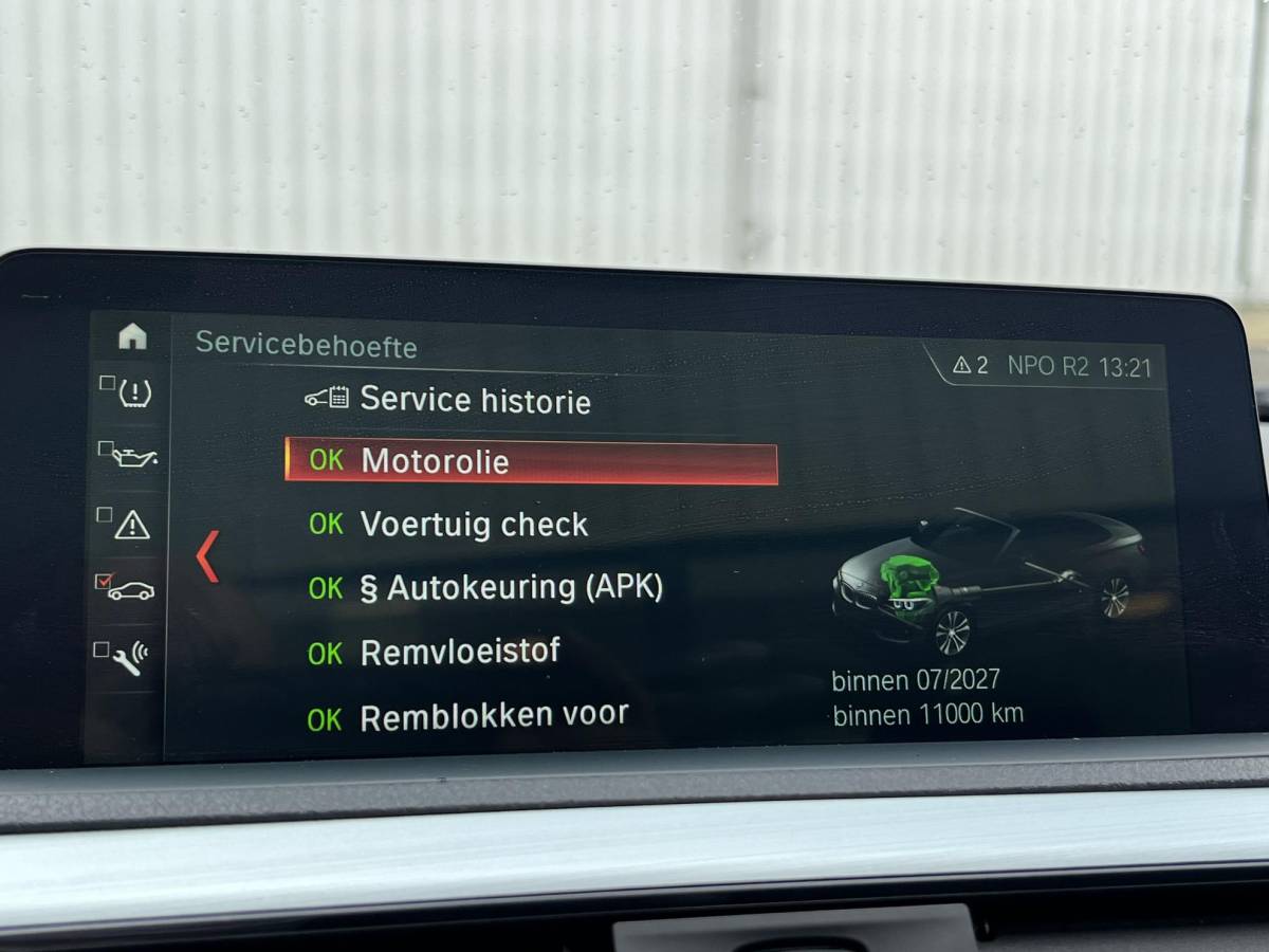 BMW 2 Serie BMW 2-serie Cabrio 220i High Executive M-Pakket / NL auto / Historie