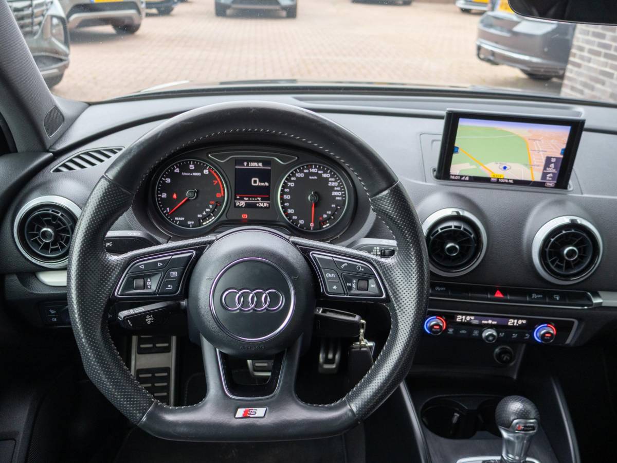 Audi A3 Audi A3 Limousine 1.4 TFSI CoD Sport S Line Edition 18″ LED 3x S-line