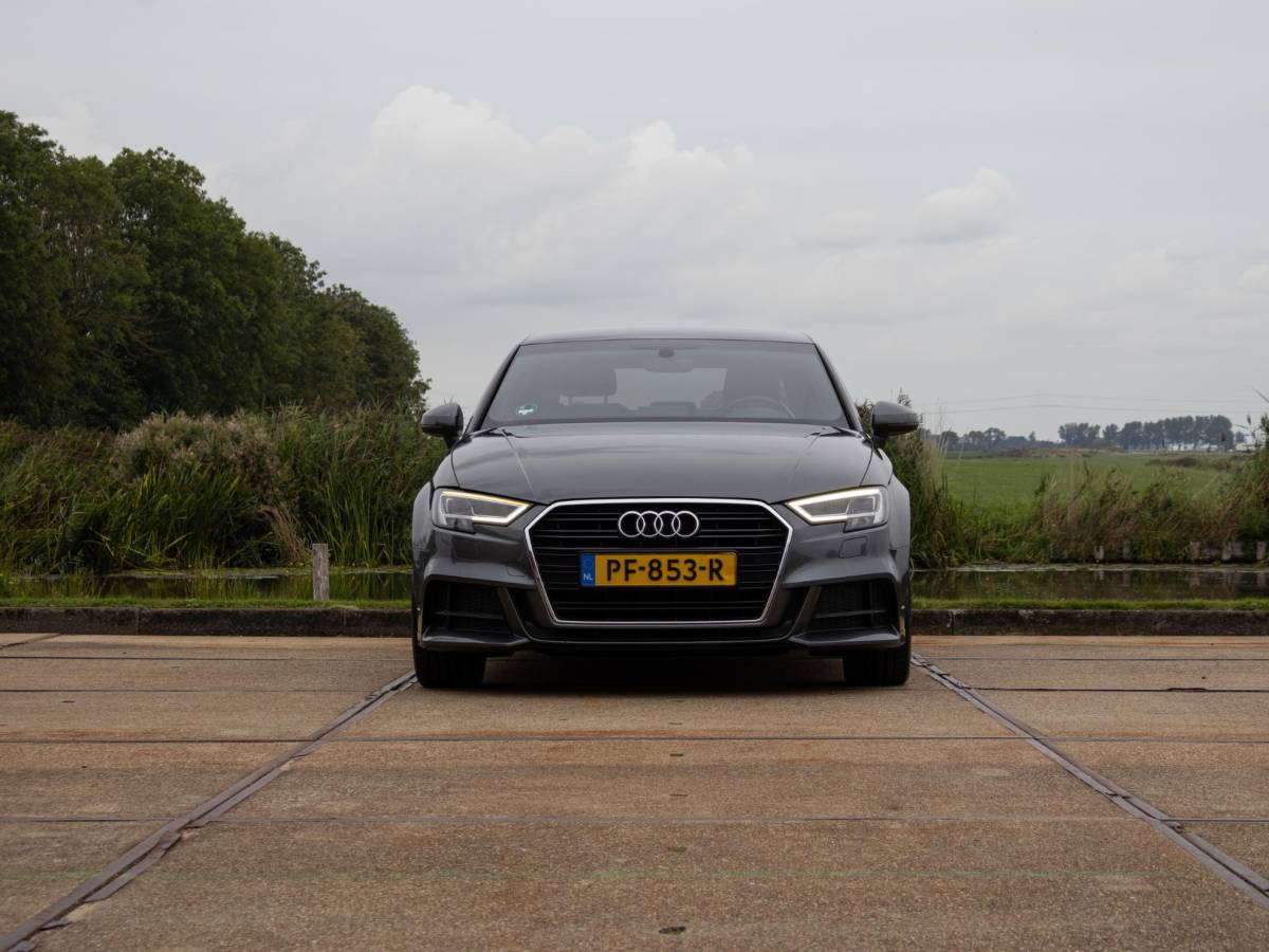 Audi A3 Audi A3 Limousine 1.4 TFSI CoD Sport S Line Edition 18″ LED 3x S-line
