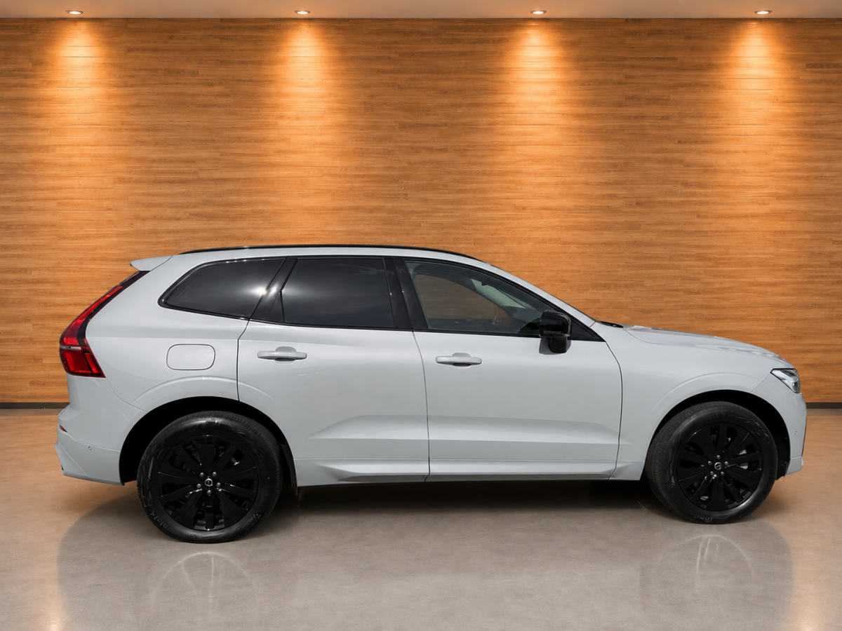 Volvo XC60 Volvo XC60 2.0 T8 Plug-in hybrid AWD Plus Black Edition