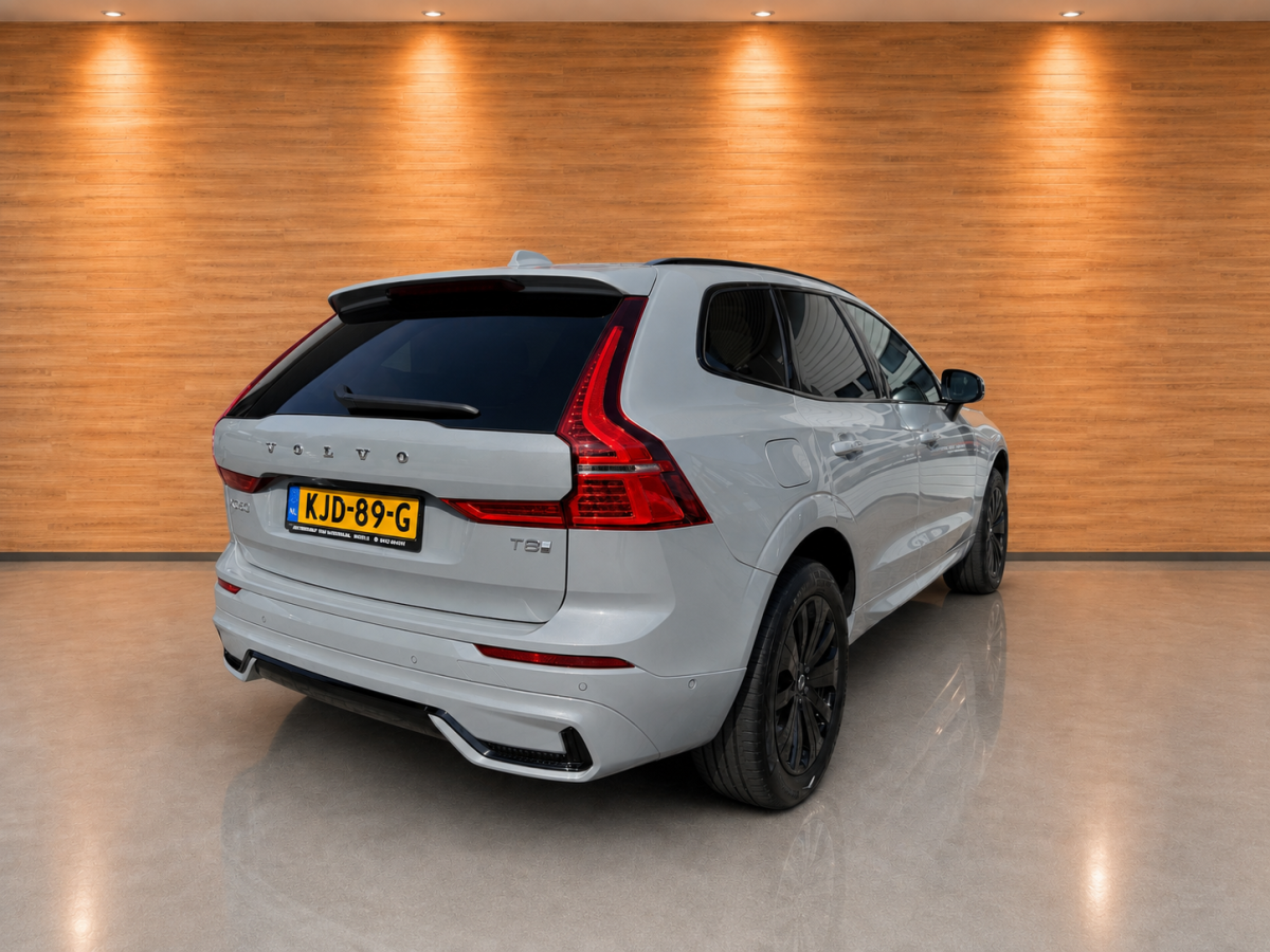Volvo XC60 Volvo XC60 2.0 T8 Plug-in hybrid AWD Plus Black Edition