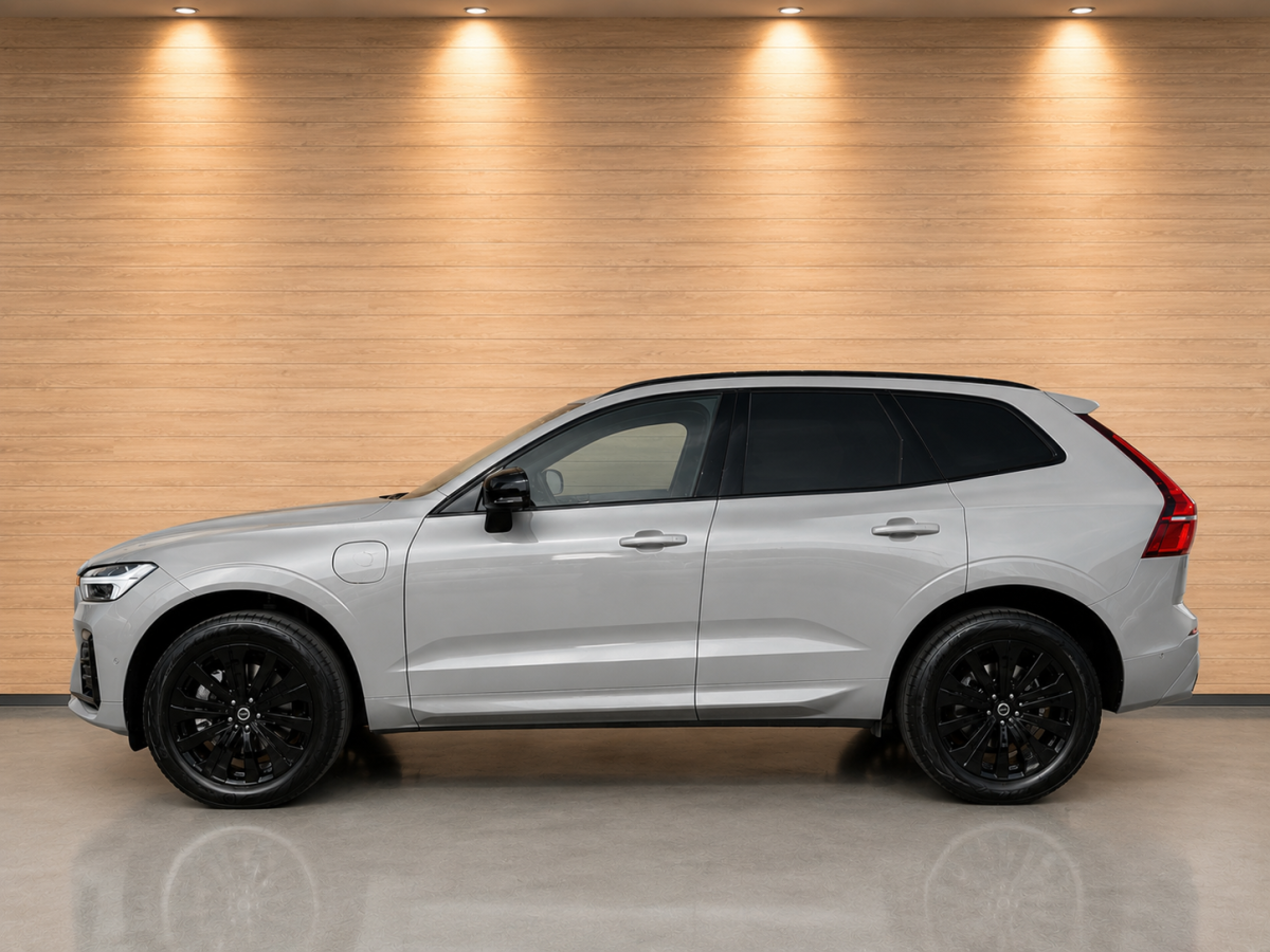 Volvo XC60 Volvo XC60 2.0 T8 Plug-in hybrid AWD Plus Black Edition