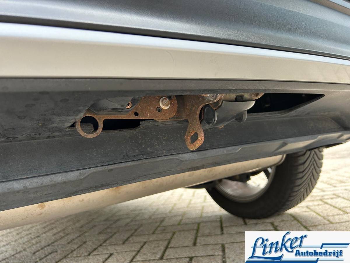 Volkswagen T-Roc Volkswagen T-Roc 1.5 TSI | Trkhaak| Airco | Hoge instap|