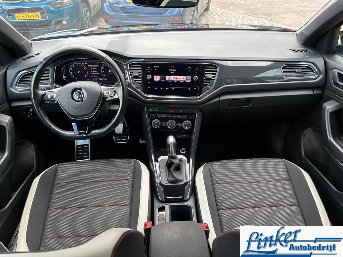 Volkswagen T-Roc Volkswagen T-Roc 1.5 TSI | Trkhaak| Airco | Hoge instap|