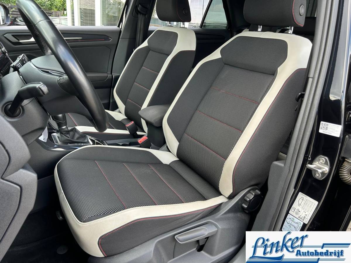 Volkswagen T-Roc Volkswagen T-Roc 1.5 TSI | Trkhaak| Airco | Hoge instap|