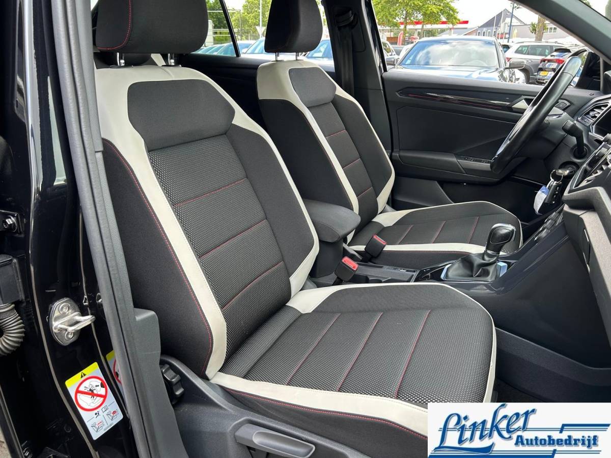 Volkswagen T-Roc Volkswagen T-Roc 1.5 TSI | Trkhaak| Airco | Hoge instap|