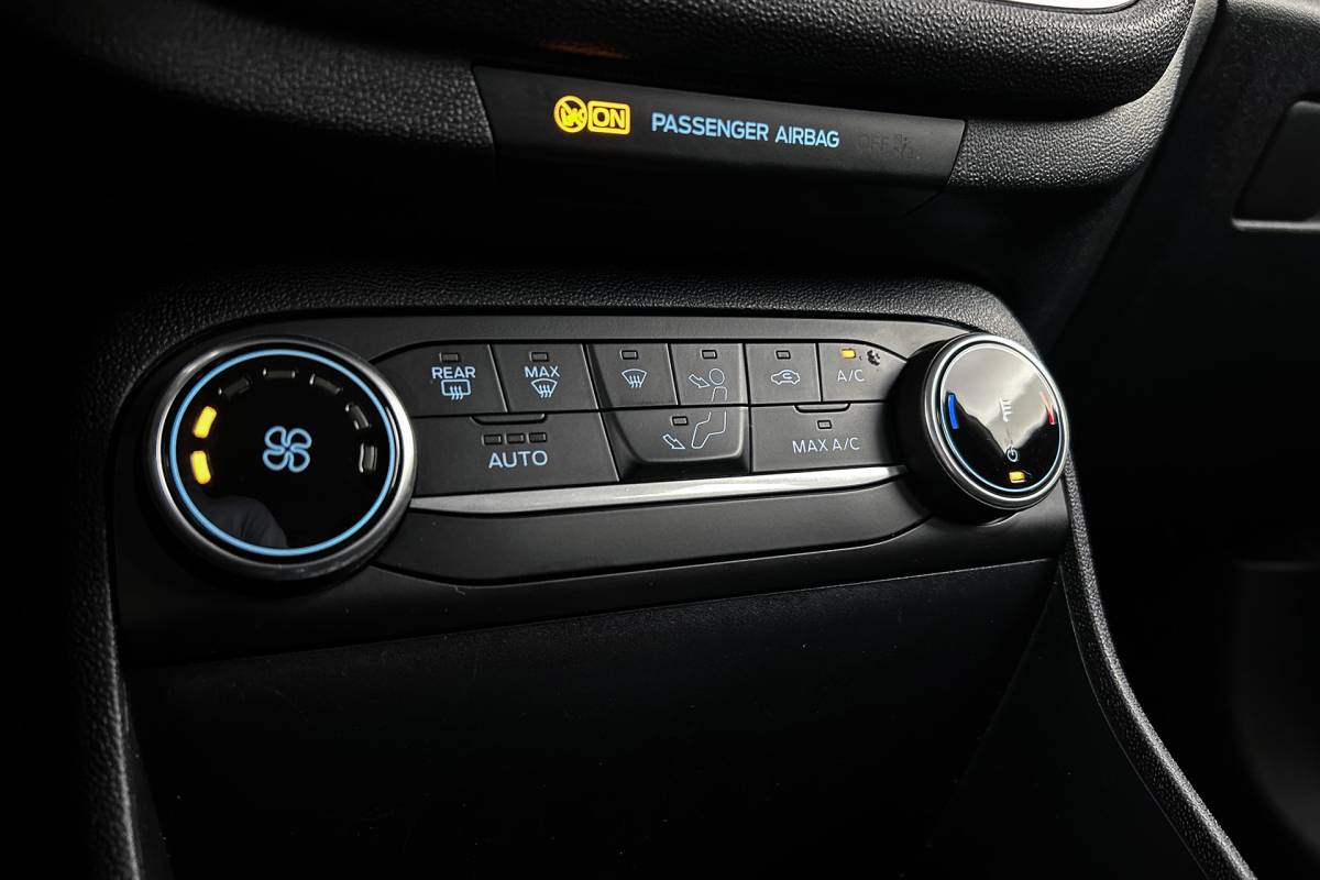 Ford Fiesta Ford Fiesta 1.0 EcoBoost Titanium | Apple Carplay | Cruise control | LED koplampen
