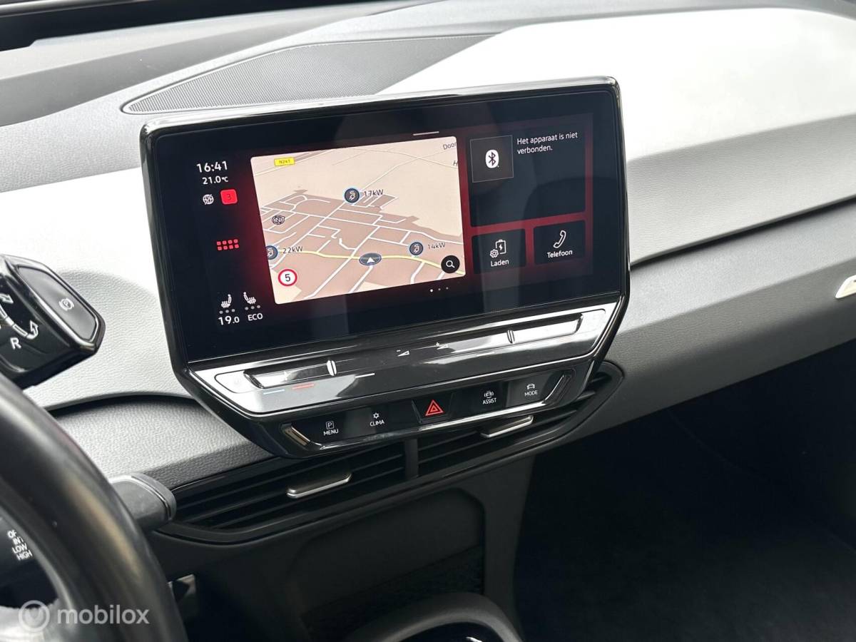 Volkswagen ID.3 Volkswagen ID.3 First Plus 58 kWh SOH 92,5% PANORAMADAK IQ MATRIX LED MASSAGE STOELEN CAMERA SFEERVERLICHTING ZEER MOOIE AUTO!!