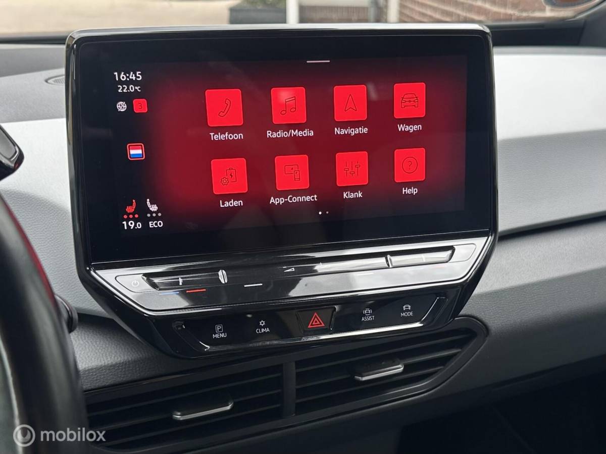 Volkswagen ID.3 Volkswagen ID.3 First Plus 58 kWh SOH 92,5% PANORAMADAK IQ MATRIX LED MASSAGE STOELEN CAMERA SFEERVERLICHTING ZEER MOOIE AUTO!!