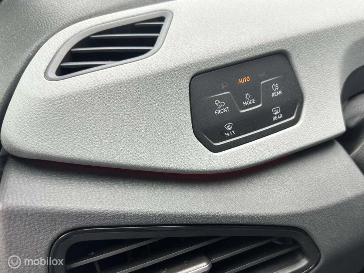 Volkswagen ID.3 Volkswagen ID.3 First Plus 58 kWh SOH 92,5% PANORAMADAK IQ MATRIX LED MASSAGE STOELEN CAMERA SFEERVERLICHTING ZEER MOOIE AUTO!!